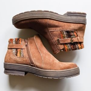 Earth Origins Water Repellent Women's Ankle Boots